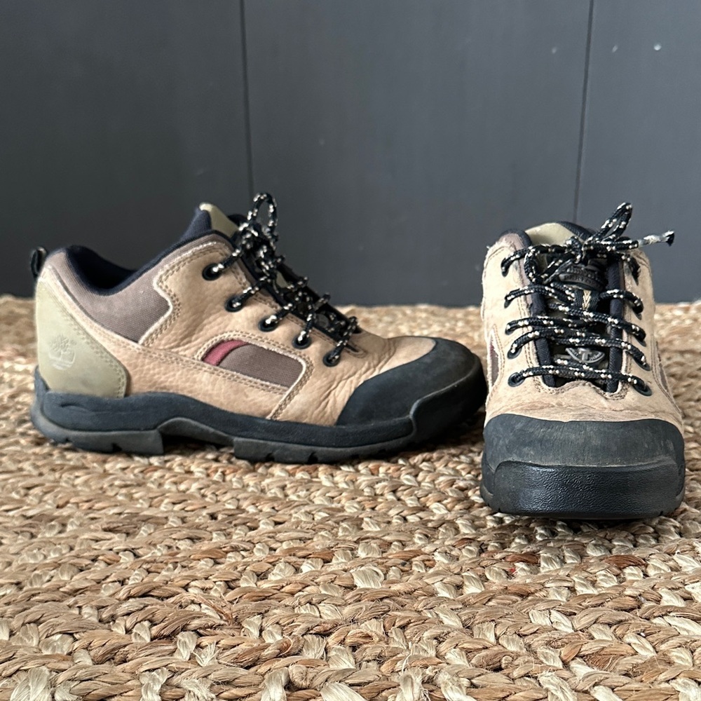 Timberland Performance 62355 women's brown low hiking boots size 7.5